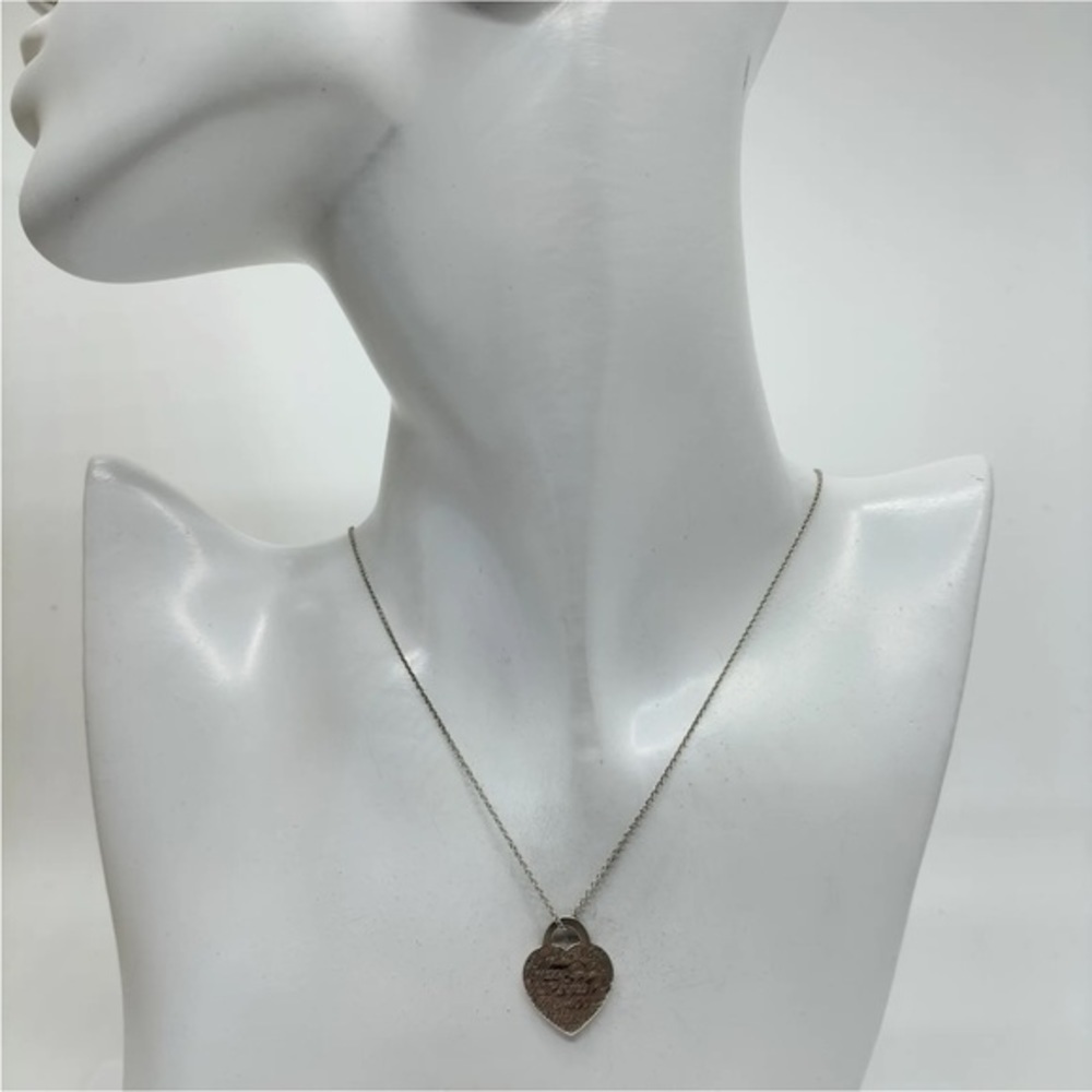 Tiffany & Co Heart Notes Necklace - Picture 6 of 9